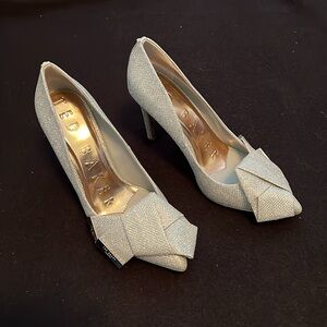 Ted Baker London Metallic Silver Women's Stiletto Heels with Bow Size EU 36.5